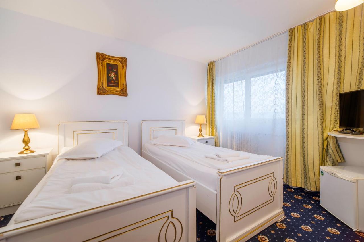 Hotel Cetate Alba Iulia Extérieur photo
